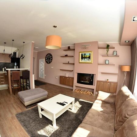 Madea Apartments Нови-Сад Экстерьер фото