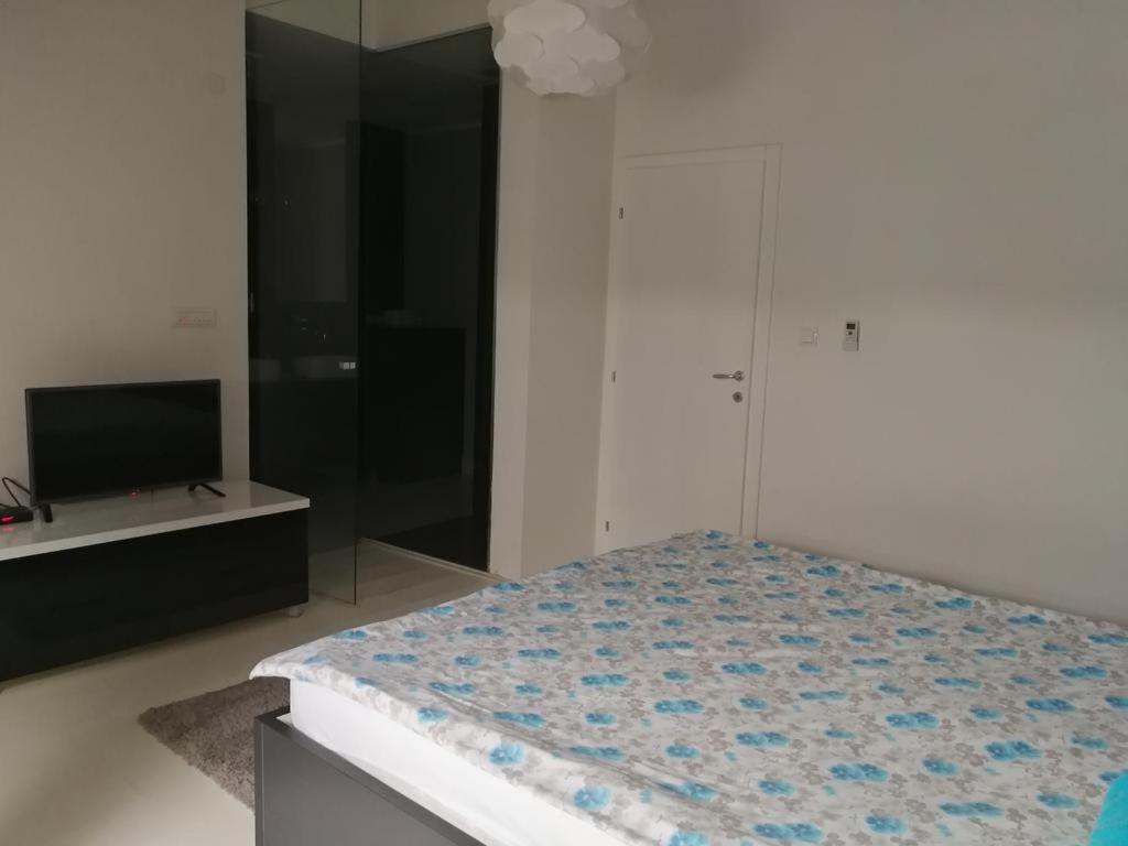 Madea Apartments Нови-Сад Экстерьер фото