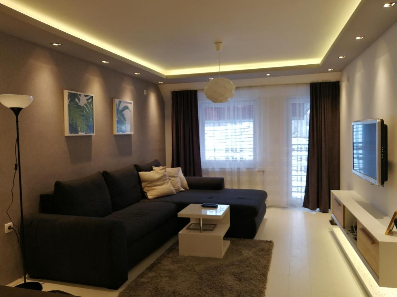 Madea Apartments Нови-Сад Экстерьер фото